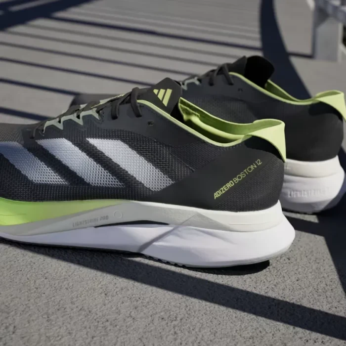 adidas Adizero Boston 12 aurora ink/silver metallic/pulse lime (Herren)