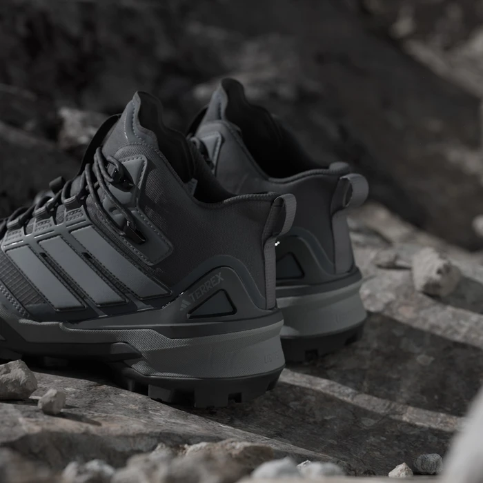 adidas Terrex Skychaser Mid GTX core black/grey two/grey six (Damen)