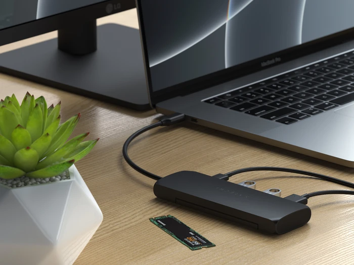 Satechi USB-C Hybrid Multiport-Adapter, schwarz, USB-C 3.0 [Stecker]