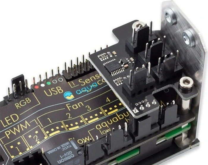 Aqua Computer aquabus X4 für aquaero 5/6