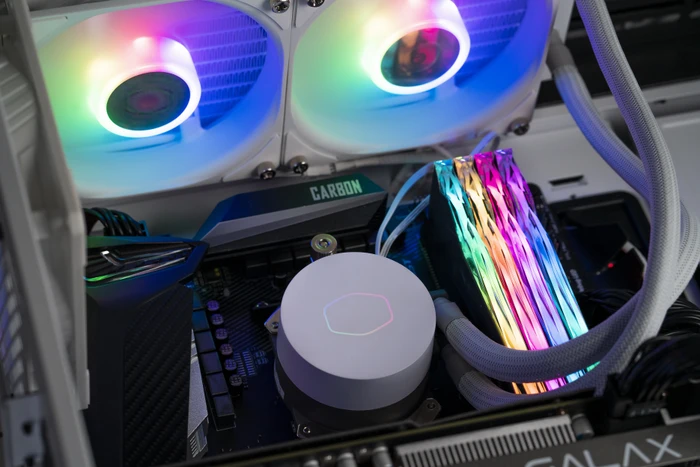 Cooler Master MasterLiquid ML240L ARGB V2 White Edition, weiß