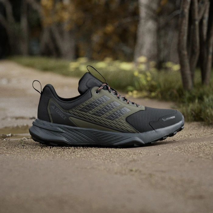 adidas Terrex Tracefinder 2 Climaproof olive strata/core black/semi impact orange (Herren)