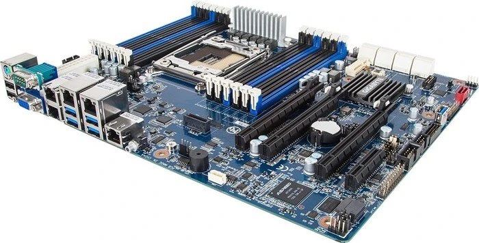 GIGABYTE MU70-SU0 (Intel 2011-3)
