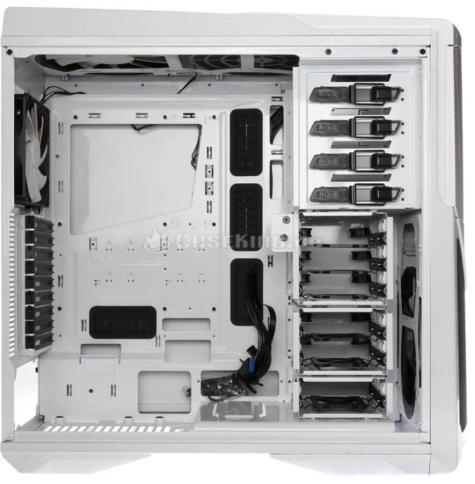 NZXT Phantom 630 weiß, Acrylfenster