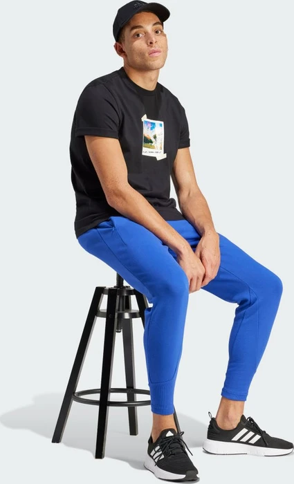adidas All Day I Dream About... Graphic T-Shirt kurzarm schwarz (Herren)
