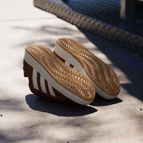 adidas Grand Court Alpha dusky bronze/off white/gum (Damen)