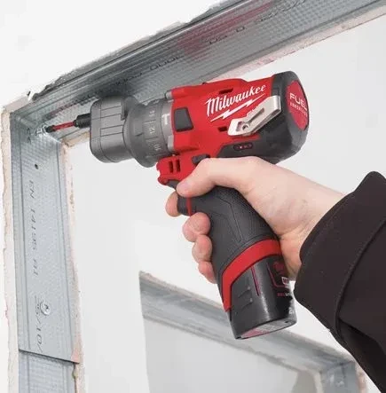 Milwaukee M12 FPDX-202X Fuel Akku-Schlagbohrschrauber inkl. Koffer + 2 Akkus 2.0Ah