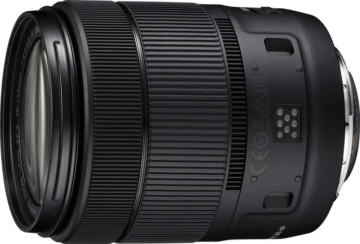 Canon EF-S 18-135mm 3.5-5.6 IS USM