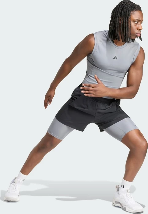 adidas TECHFIT Compression Training Hose kurz grau (Herren)