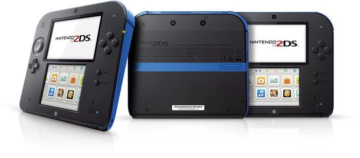 Nintendo 2DS Mario Kart 7 Bundle schwarz/blau