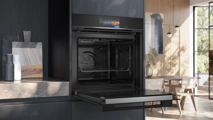 Siemens iQ700 HB778G9B1 Backofen