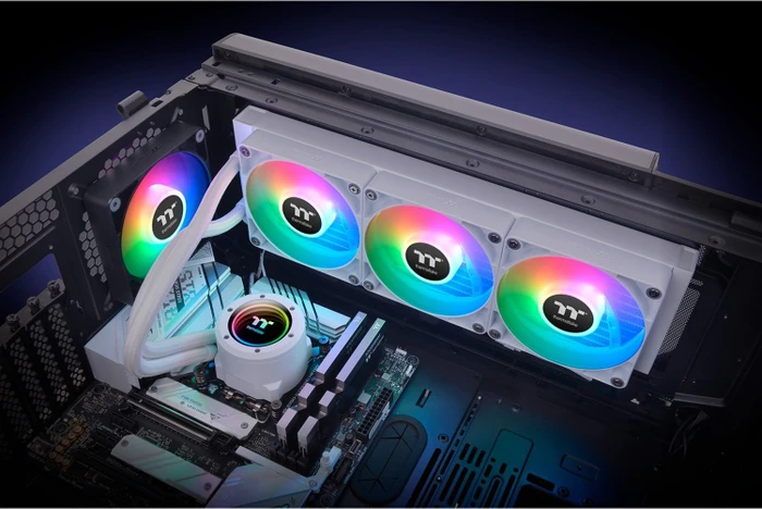 Thermaltake TH360 V2 ARGB Sync Snow Edition weiß
