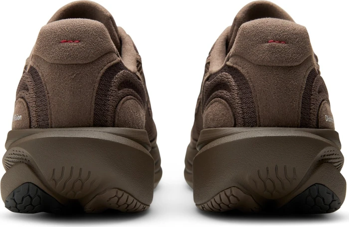 New Balance x District Vision 1080v15 cortado/black (Herren)