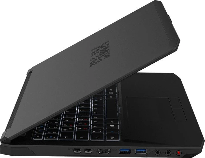 Schenker XMG P406-shf, Core i7-6700HQ, 8GB RAM, 500GB HDD, GeForce GTX 970M, DE