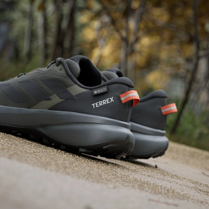 adidas Terrex Tracefinder Plus Gore-Tex shadow olive/core black/olive strata (Herren)
