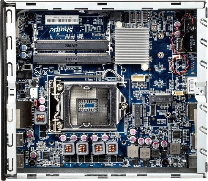 Shuttle XPC slim DH610S