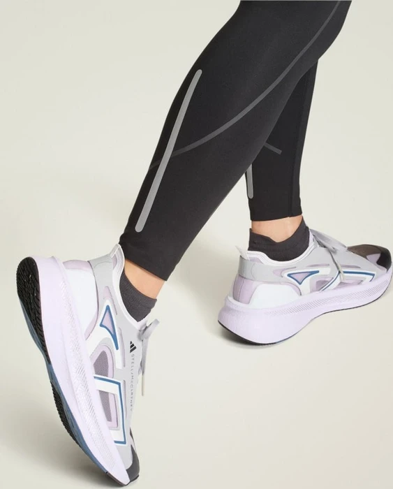 adidas Ultraboost 5 clear onix/utility black/cloud white (Damen)