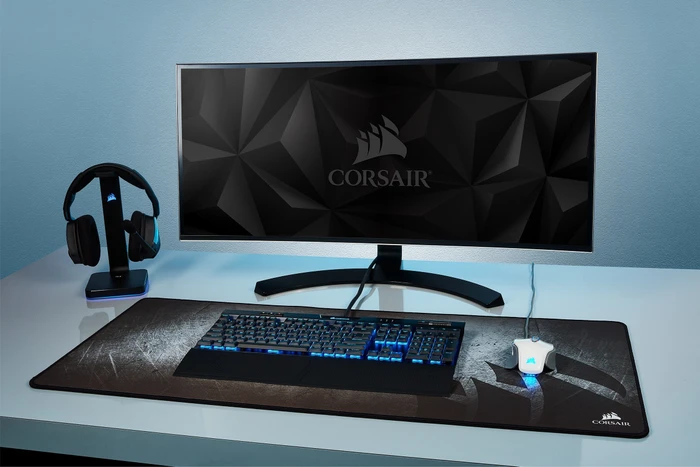 Corsair MM350 Premium Anti-Fray Cloth Gaming Mouse Pad - Extended XL