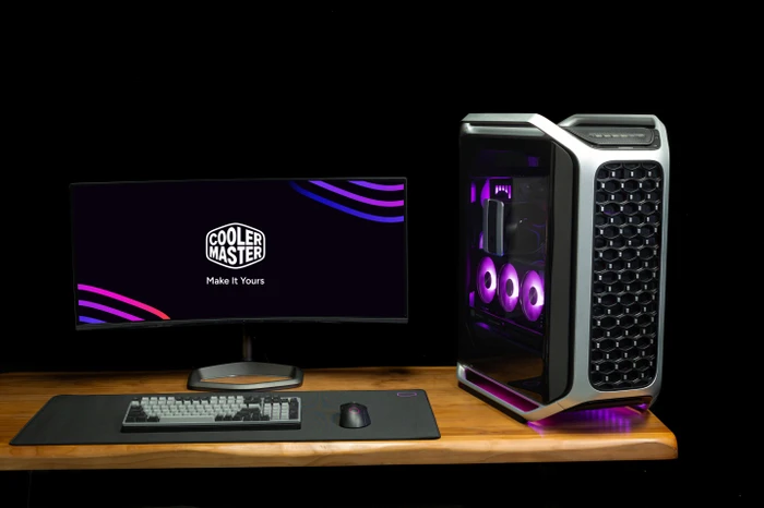 Cooler Master Cosmos Alpha, Glasfenster