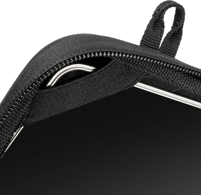 RivaCase 5130 Antishock Hardshell Case für MacBook Air 15 und Laptops bis 14", schwarz