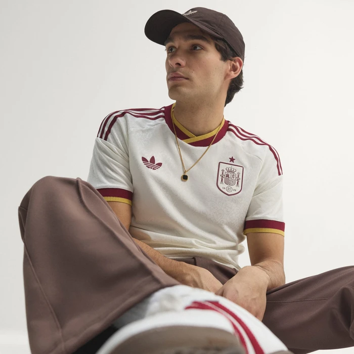 adidas FIFA WM 2026 Spanien Authentic Heimtrikot kurzarm off white (Herren)