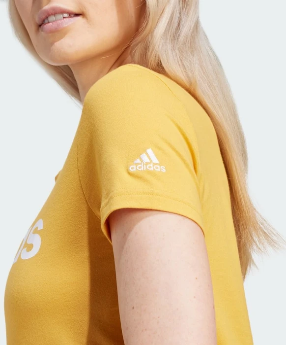 adidas Loungewear Essentials Slim Logo T-Shirt kurzarm preloved yellow/white (Damen)