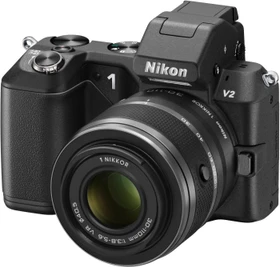 Nikon 1 V2 schwarz mit Objektiv 1 NIKKOR 10-30mm 3.5-5.6 VR und 1 NIKKOR 30-110mm 3.8-5.6 VR