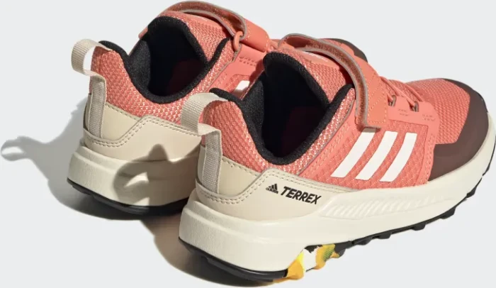 adidas Terrex Trailmaker coral fusion/wonder white/solar gold (Junior)
