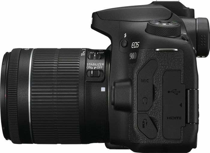 Canon EOS 90D mit Objektiv EF-S 18-55mm 3.5-5.6 IS STM