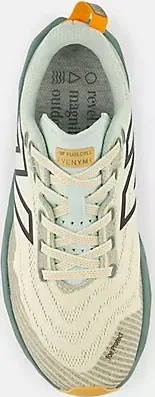 New Balance FuelCell Venym calium/dark juniper/clay ash (Damen)