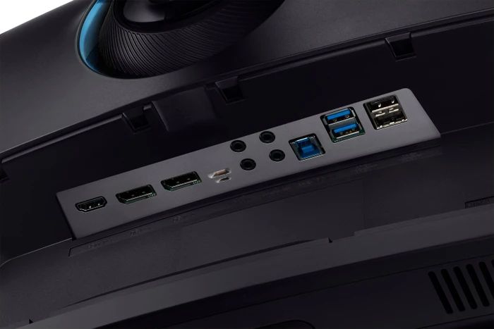 Samsung CRG9 (2019), 49"