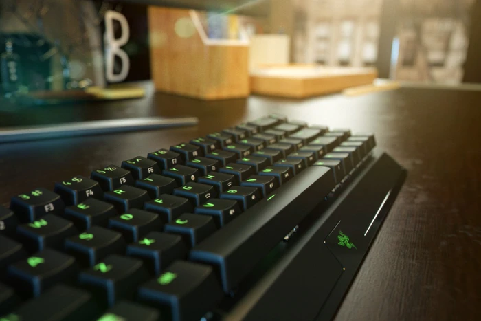Razer BlackWidow V3 Mini HyperSpeed, Razer YELLOW, USB/Bluetooth, US