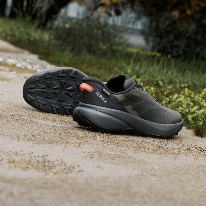 adidas Terrex Tracefinder Plus Gore-Tex shadow olive/core black/olive strata (Herren)