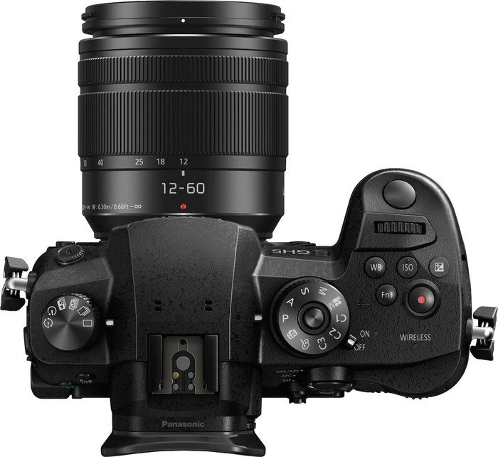 Panasonic Lumix DC-GH5 mit Objektiv Leica DG Vario Elmarit 12-60mm 2.8-4.0 ASPH