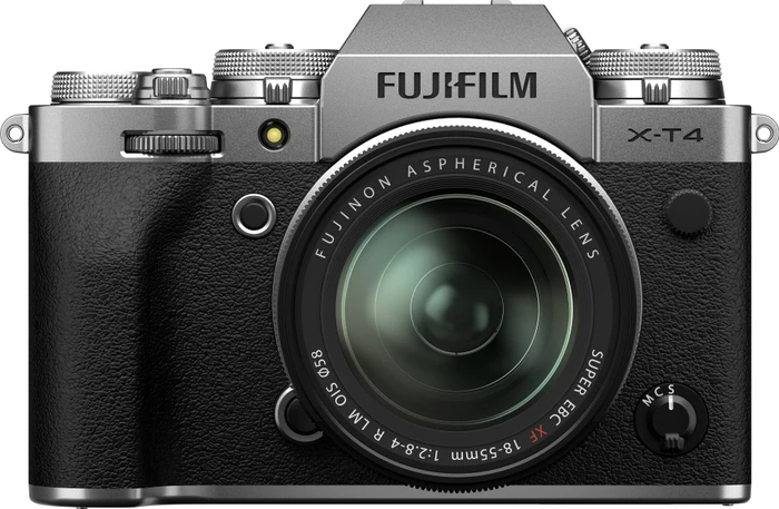 Fujifilm X-T4 silber mit Objektiv Fujinon XF 18-55mm 2.8-4.0 R LM OIS