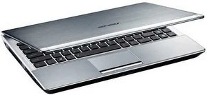 ASUS U30SD-RO094V, silber, Core i5-2410M, 6GB RAM, 500GB HDD, GeForce GT 520M, DE