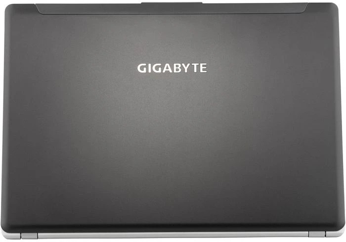 GIGABYTE P34G, Core i7-4700HQ, 8GB RAM, 128GB SSD, 750GB HDD, GeForce GTX 760M, DE