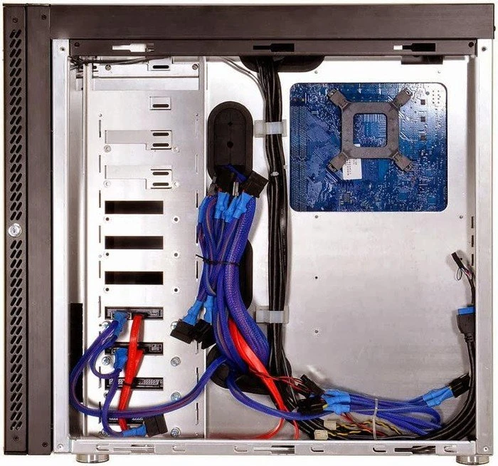 Lian Li PC-B16