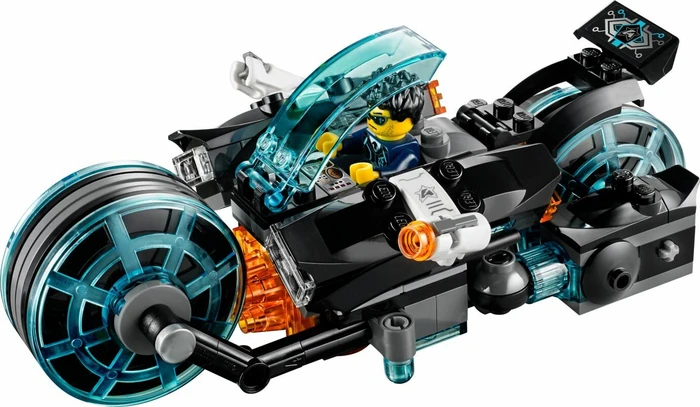 LEGO Ultra Agents - Invizable's Goldraub