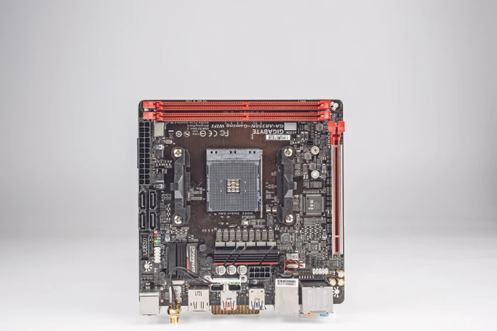 GIGABYTE GA-AB350N-Gaming WIFI (AMD AM4)