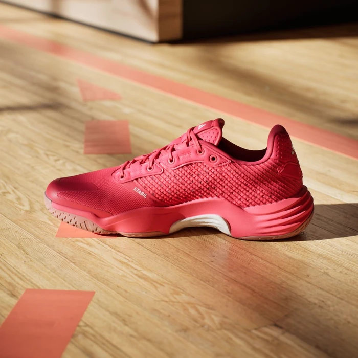 adidas Stabil 16 Indoor pure ruby/cloud white/lucid red