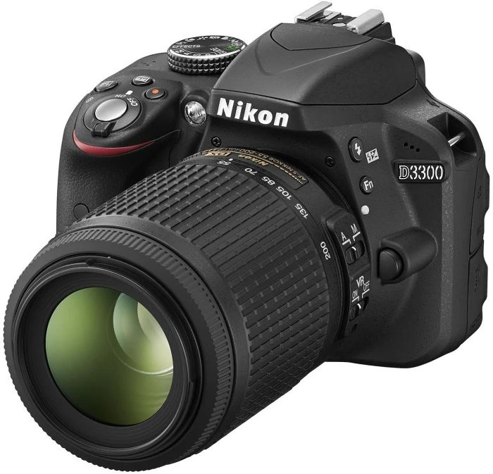 Nikon D3300 schwarz mit Objektiv AF-P DX 18-55mm 3.5-5.6 G VR und AF-S DX 55-200mm 4.0-5.6 G ED II VR