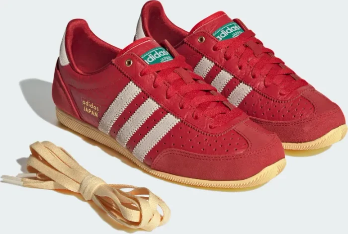 adidas Japan better scarlet/off white/orange tint (Damen)