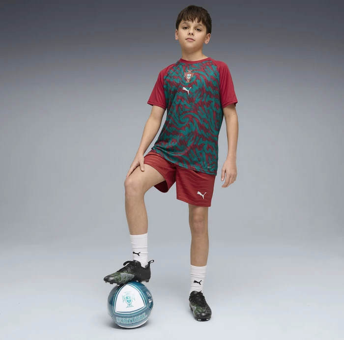 Puma FIFA WM 2026 Portugal Aufwärmtrikot kurzarm club red/green lagoon (Junior)