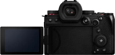 Panasonic Lumix DC-S5II mit Objektiv Lumix S 18-40mm 4.5-6.3