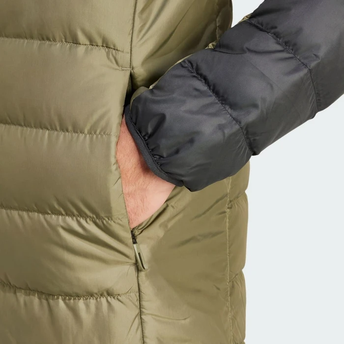 adidas Terrex Multi Light Daunen Jacke olive strata/black (Herren)