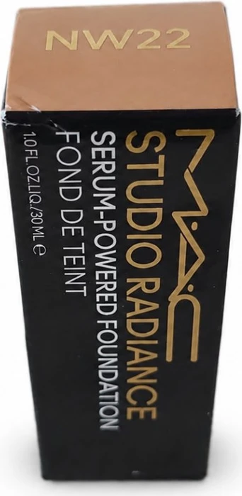 MAC Studio Radiance Serum-Powered Foundation NW22, 30ml