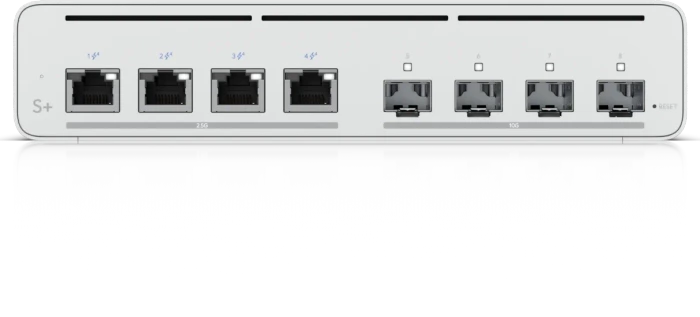 Ubiquiti UISP Switch Desktop 10G Managed Switch, 4x RJ-45, 4x SFP+, 160W passiv PoE