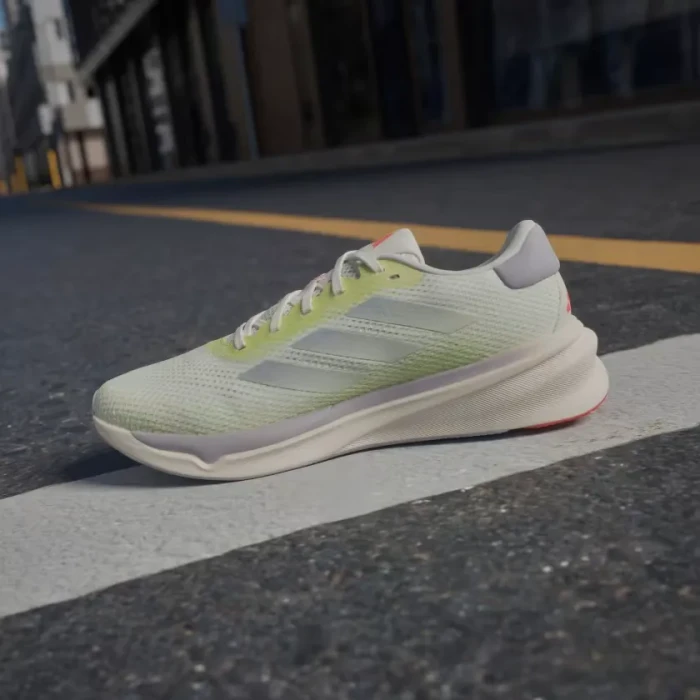 adidas Supernova Stride off white/silver metallic/pulse lime (Damen)