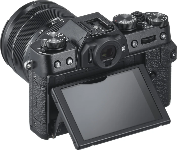 Fujifilm X-T30 schwarz mit Objektiv Fujinon XF 18-55mm 2.8-4.0 R LM OIS